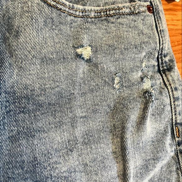 NWT. Old Navy sky high Denim Shorts - Picture 6 of 10